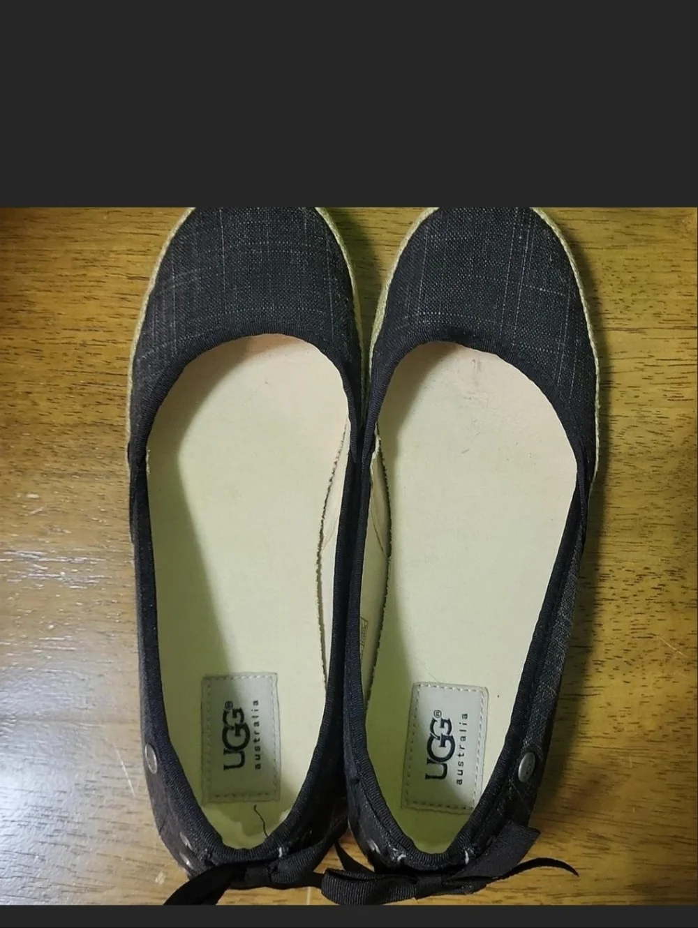 UGG Women's Dark Gray/black Ballet Flats with Bow Detail